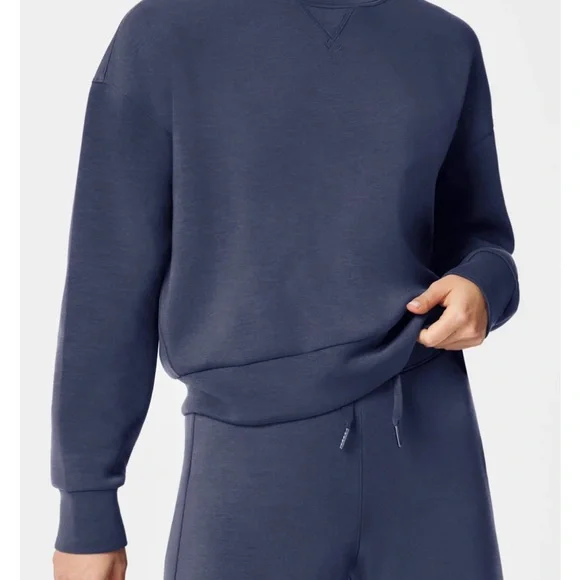 SPANX Air Essentials Dark Storm Blue Crewneck Sweatshirt sz M - Picture 1 of 7